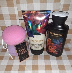 Bath & Body Works Tropidelic Lotion  and Body Scrub With Sponges